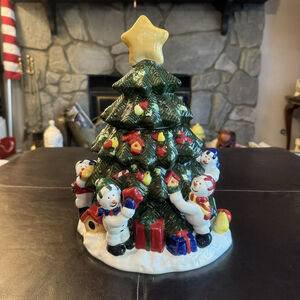 Vintage 13.5” Christmas tree Ceramic cookie jar w/snowmen presents birdhouses